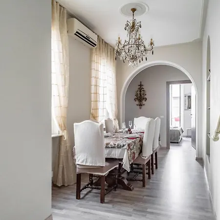 Casa Anna - Center Of - By Host4u アパート